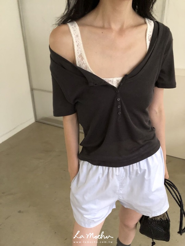 排扣假兩件微透上衣